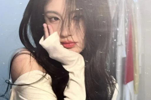 王嘉尔幽默吃瓜视频回应宋雨琦恋情传闻巧妙化解舆论风波